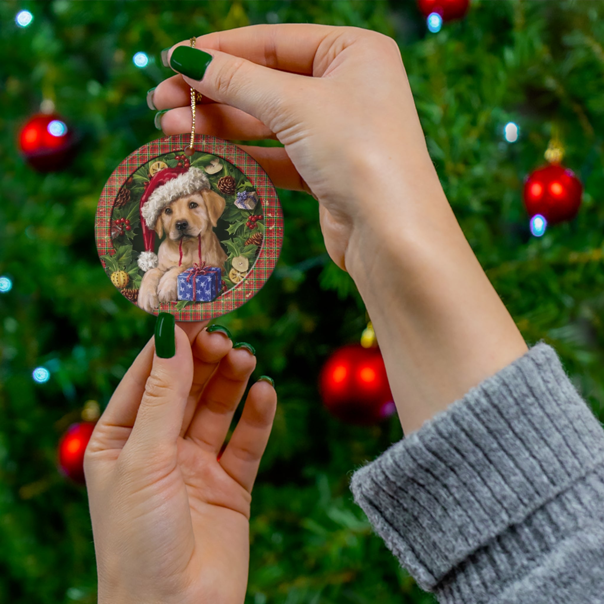 Christmas Pup Ceramic Disc Ornament      Item #9107225