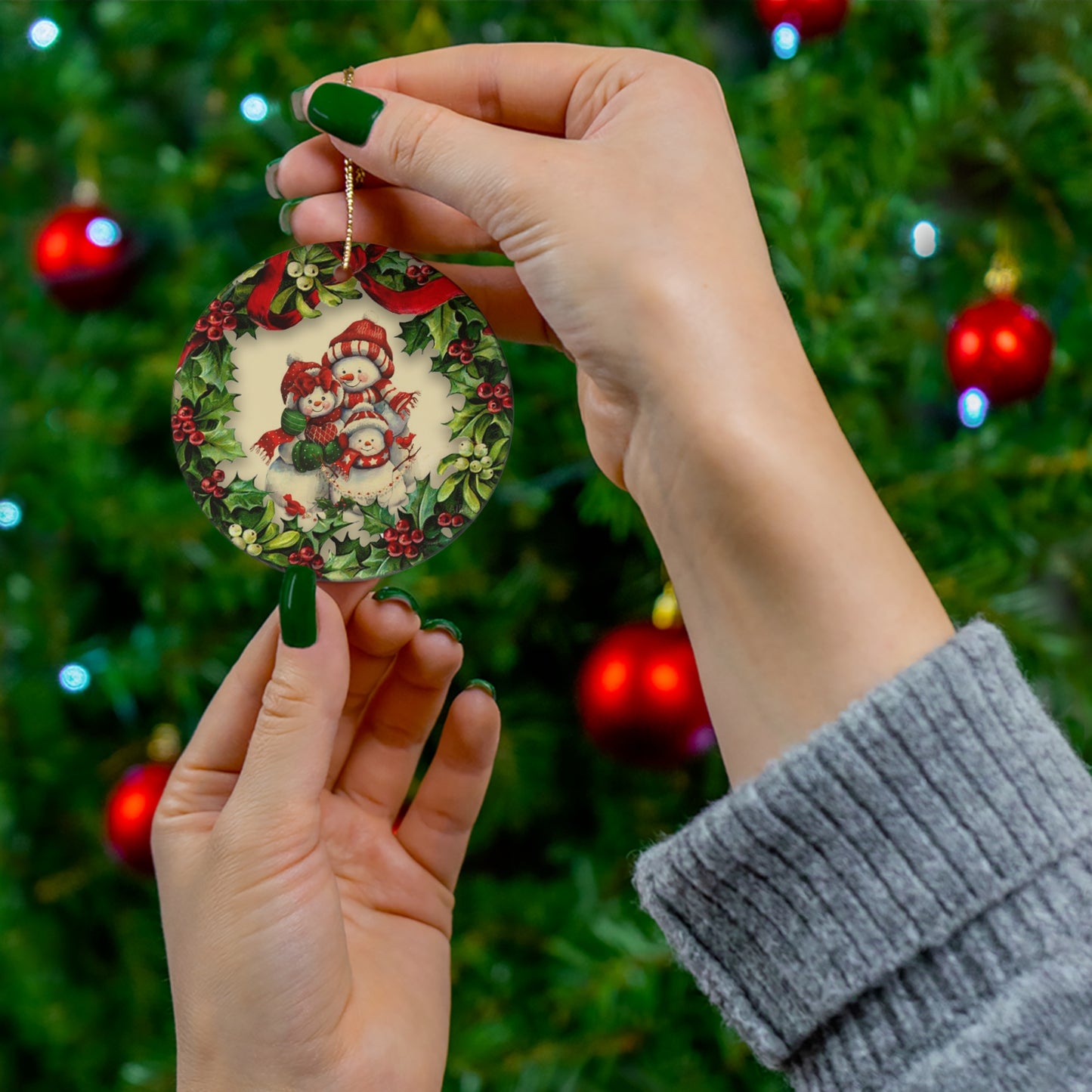 Wreath Snowmen Ceramic Disc Ornament        Item #9861743