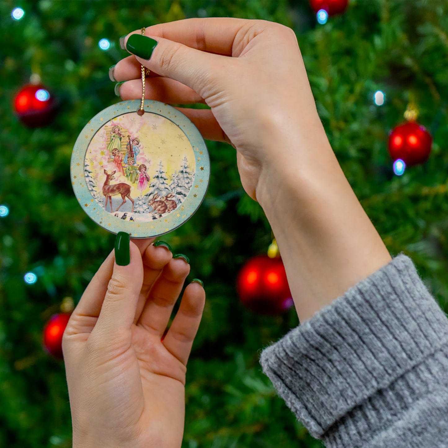 Christmas Scene Ceramic Disc Ornament       Item #6601503