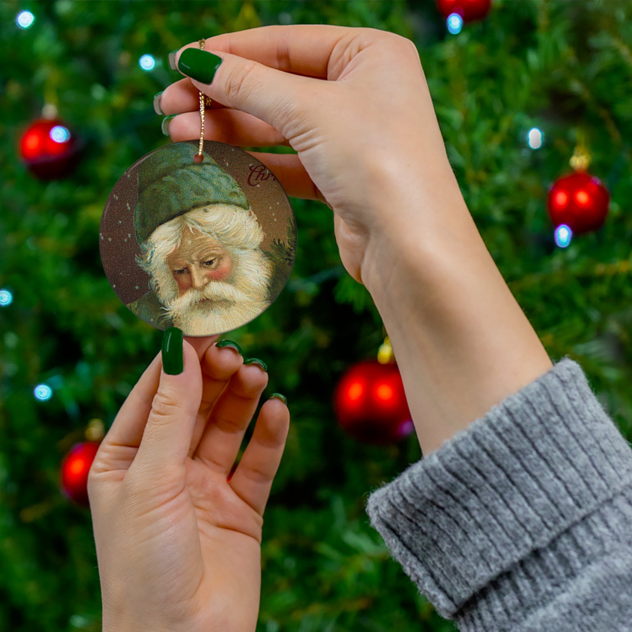 Santa Ceramic Disc Ornament          Item #9790838