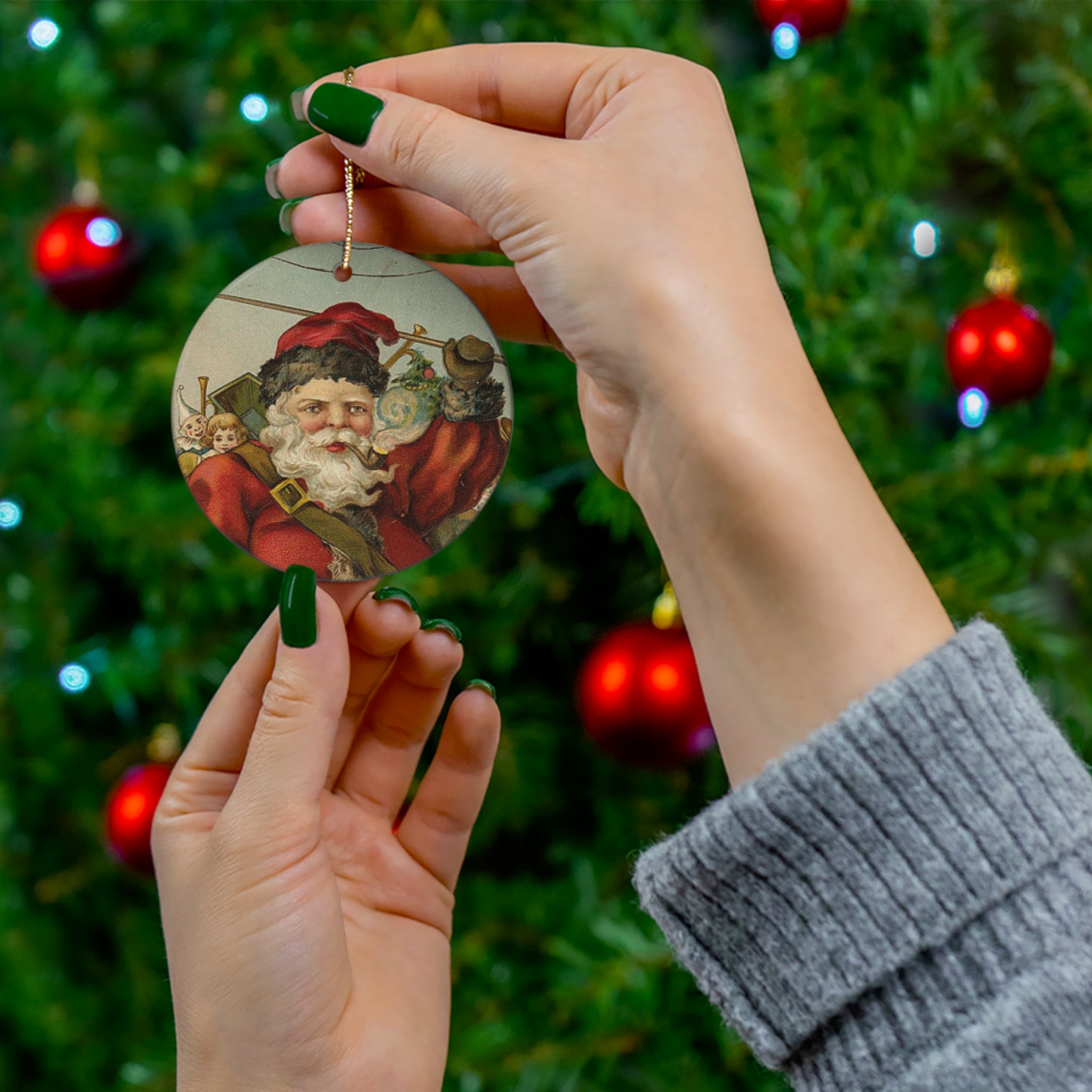 Santa Ceramic Disc Ornament          Item #307161