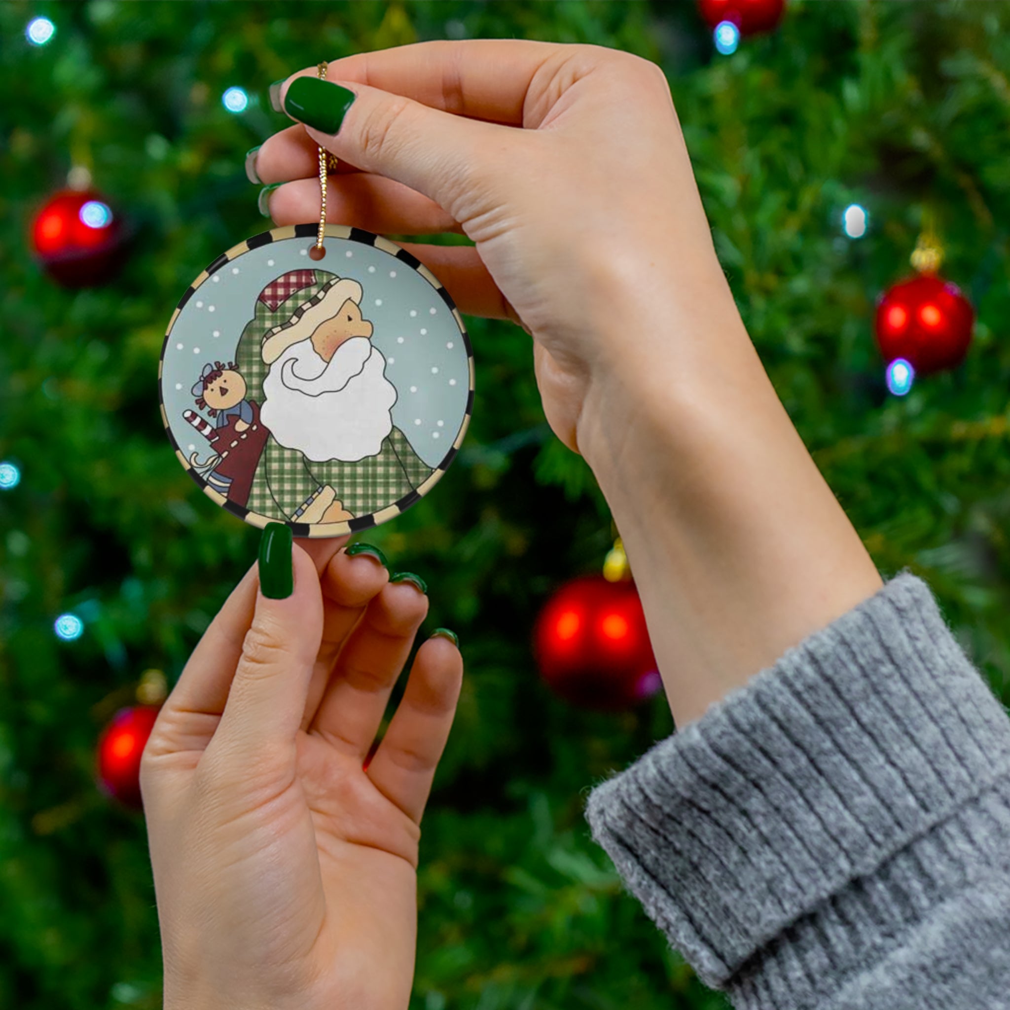 Santa Ceramic Disc Ornament        Item #1975665