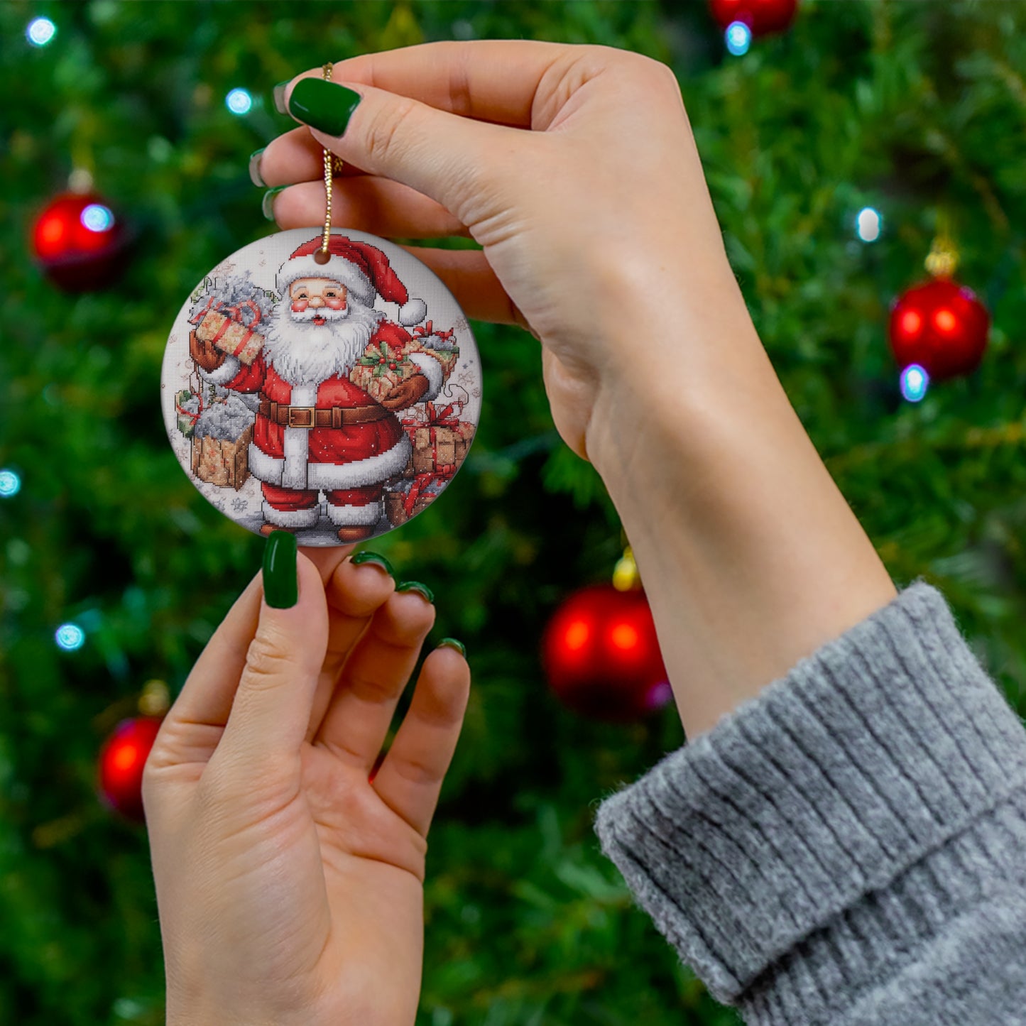 Santa Ceramic Disc Ornament         Item #1338486