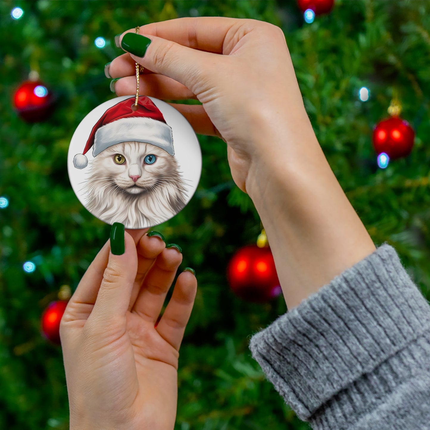 Ceramic Ornament - Turkish Van Cat With Santa Hat      Item #538566