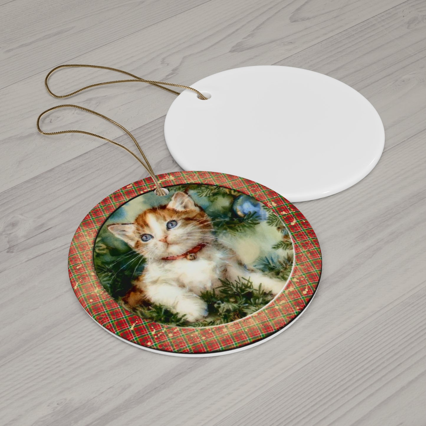 Christmas Kitten Ceramic Disc Ornament       Item #2370975