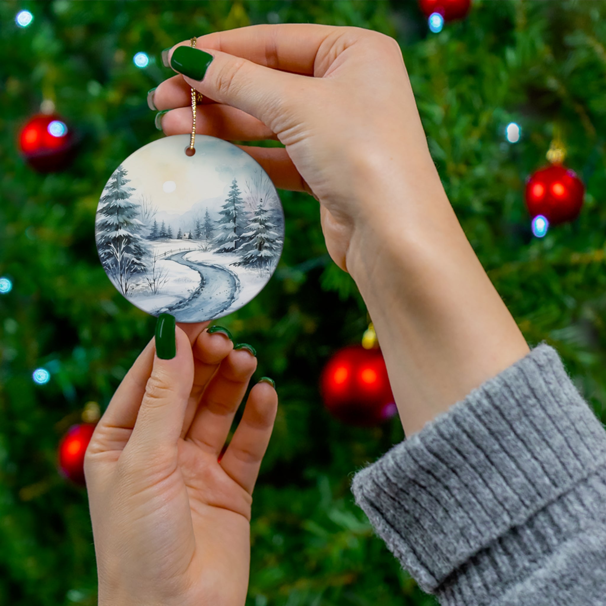 Ceramic Ornament - Christmas Scene     Item #661657