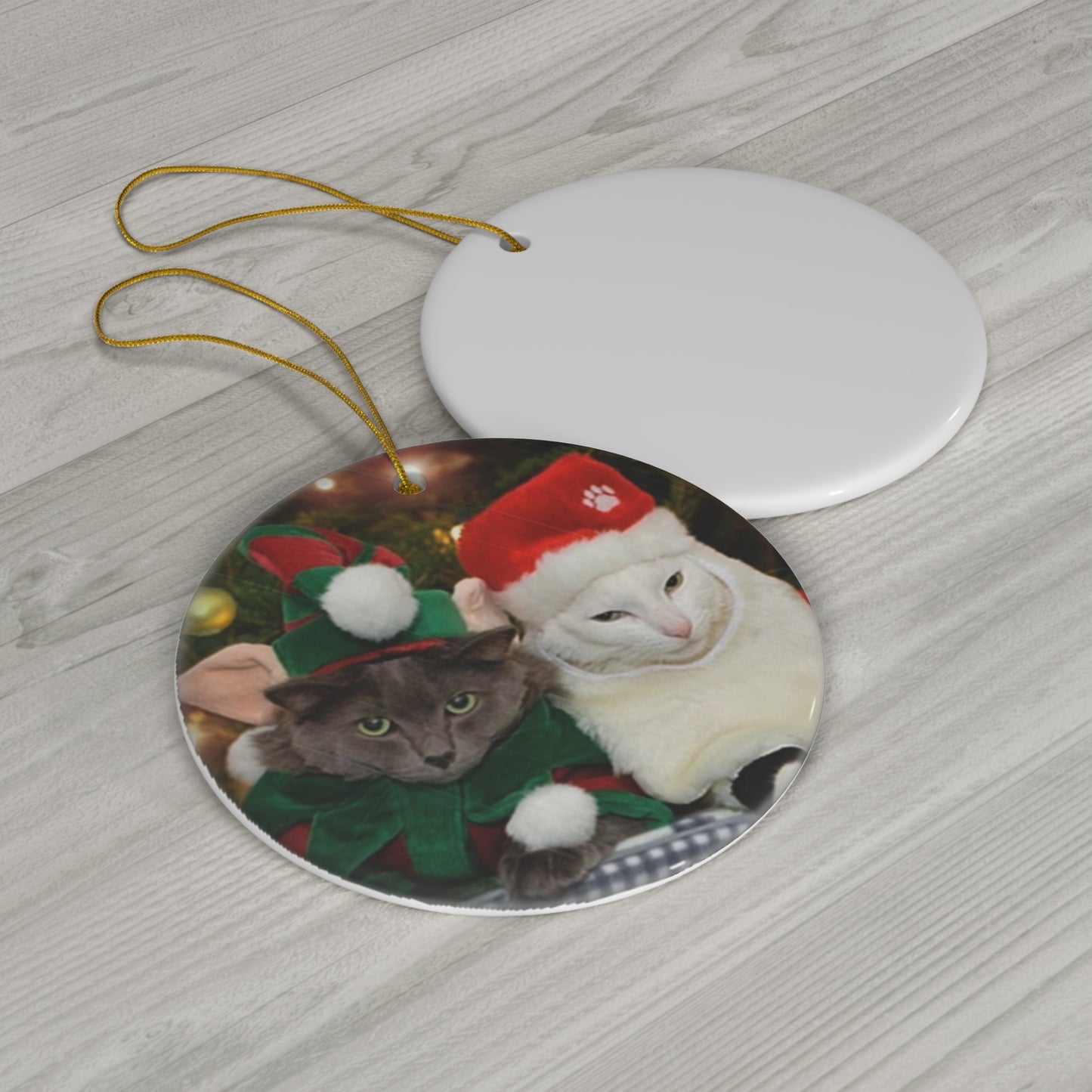 Christmas Cat Ceramic Disc Ornament           Item #433146